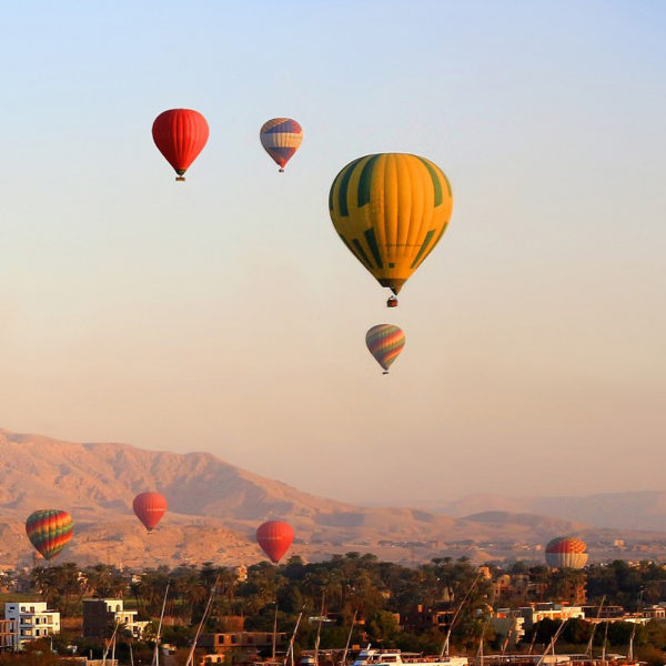 hot air balloon flying in Luxor and aswan in Egypt, Luxury Tours to Egypt, Nile Cruise Luxor and Aswan, Egypt honeymoon package