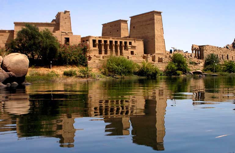 Ancient Nile Tributary May Have Aided Pyramid Construction - Eos
