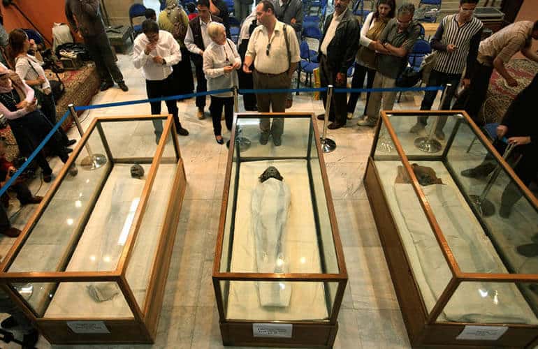 mummies in Egyptian museum (1)